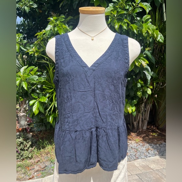LOFT Navy Textured Tank Top - Picture 2 of 6